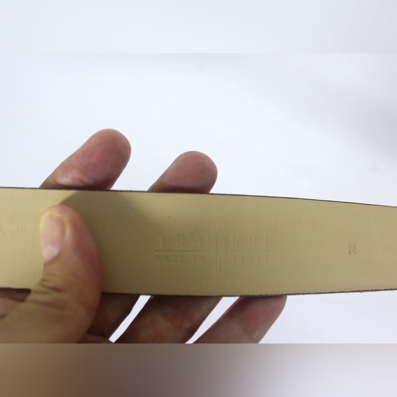 ARALDI Italian Leather Belt, Embossed Croc Natural Tan Leather Silver Buckle - Picture 6 of 8